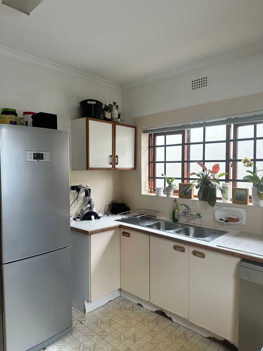 To Let 3 Bedroom Property for Rent in Wynberg Upper Western Cape